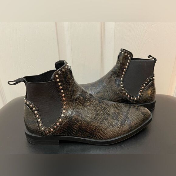 Zara Womens Ankle Boots Western Snake Print Size UK 38 US 7 Studed Pull On - Picture 2 of 7